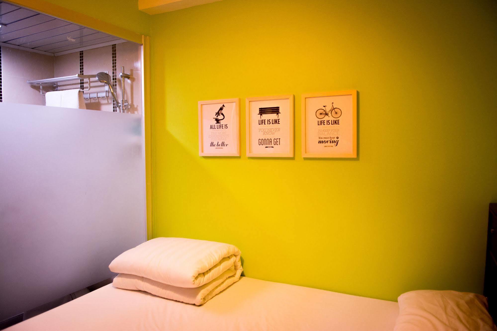 Tempo Inn West Kowloon Hsr Station Гонконг Экстерьер фото