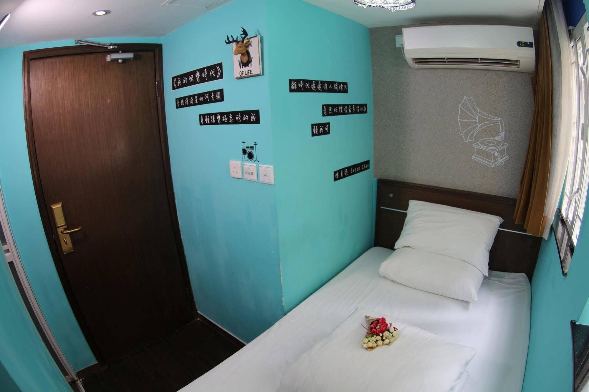 Tempo Inn West Kowloon Hsr Station Гонконг Экстерьер фото